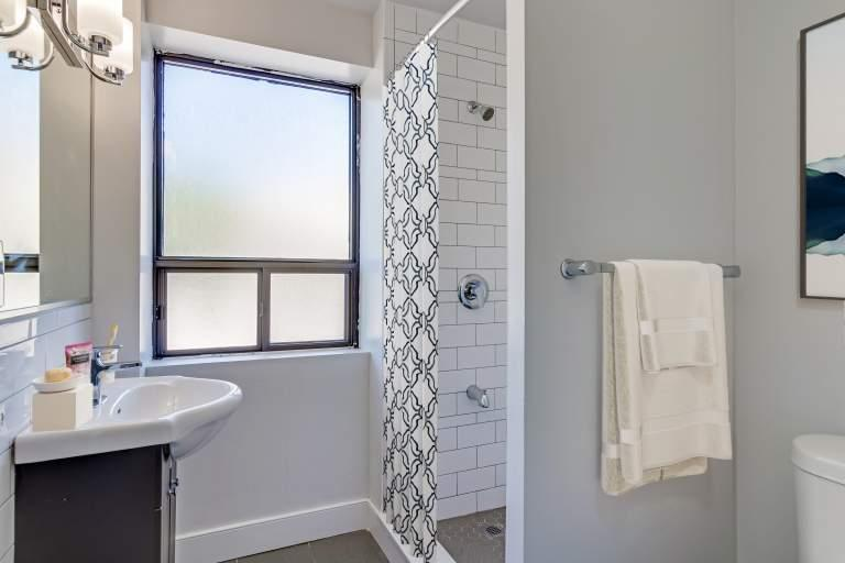 Metropolitan Apartments - Photo 9