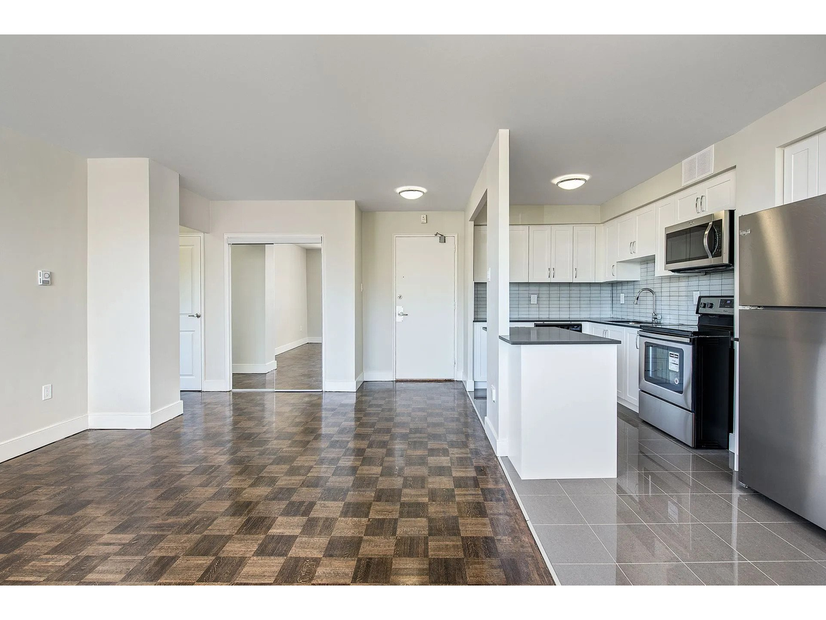 3311 Bathurst Street - Photo 4