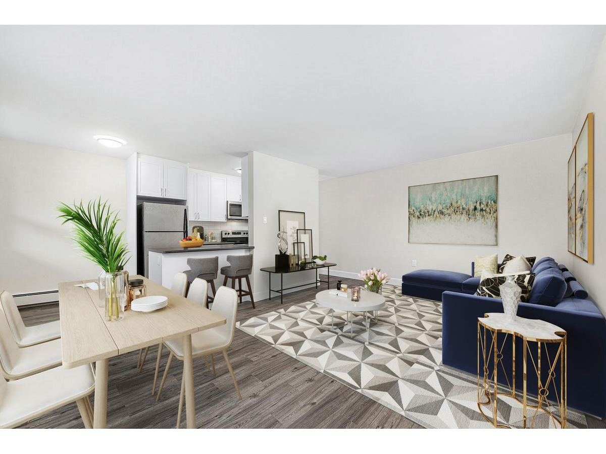 3388 Bathurst Street / 2 Khedive Avenue  - Photo 2