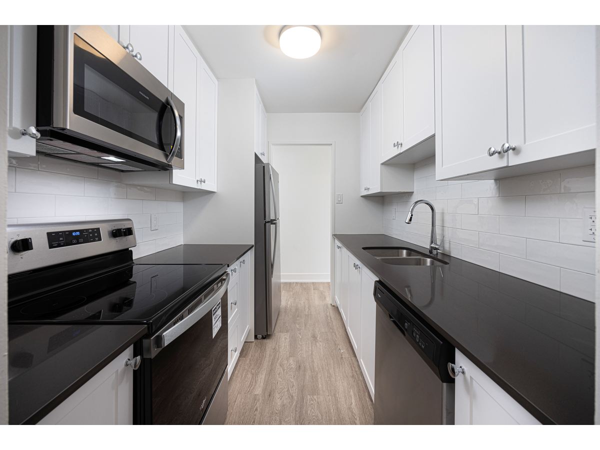 274-278 Cedar Avenue  - Photo 2
