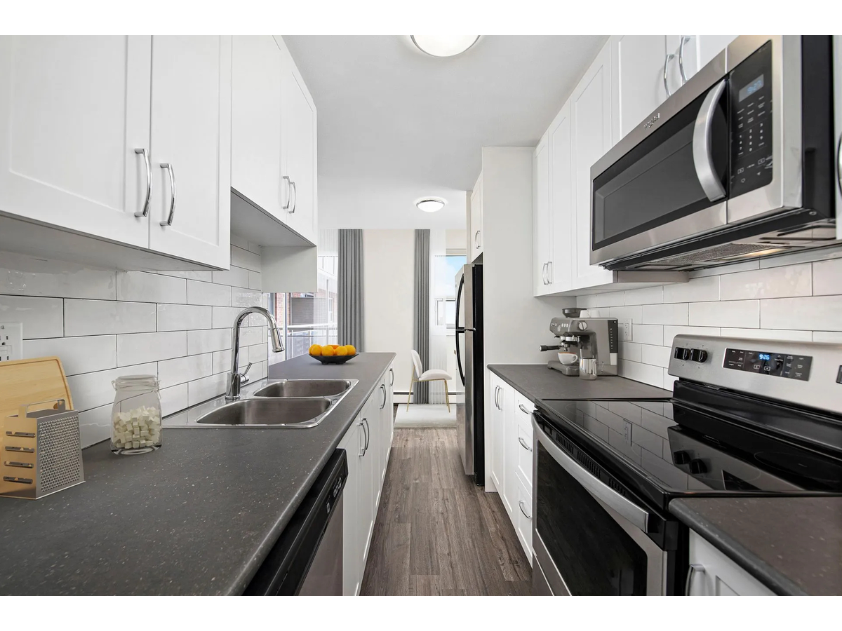 4981 Bathurst Street - Photo 10