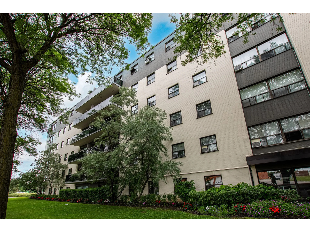 4981 Bathurst Street - Photo 11