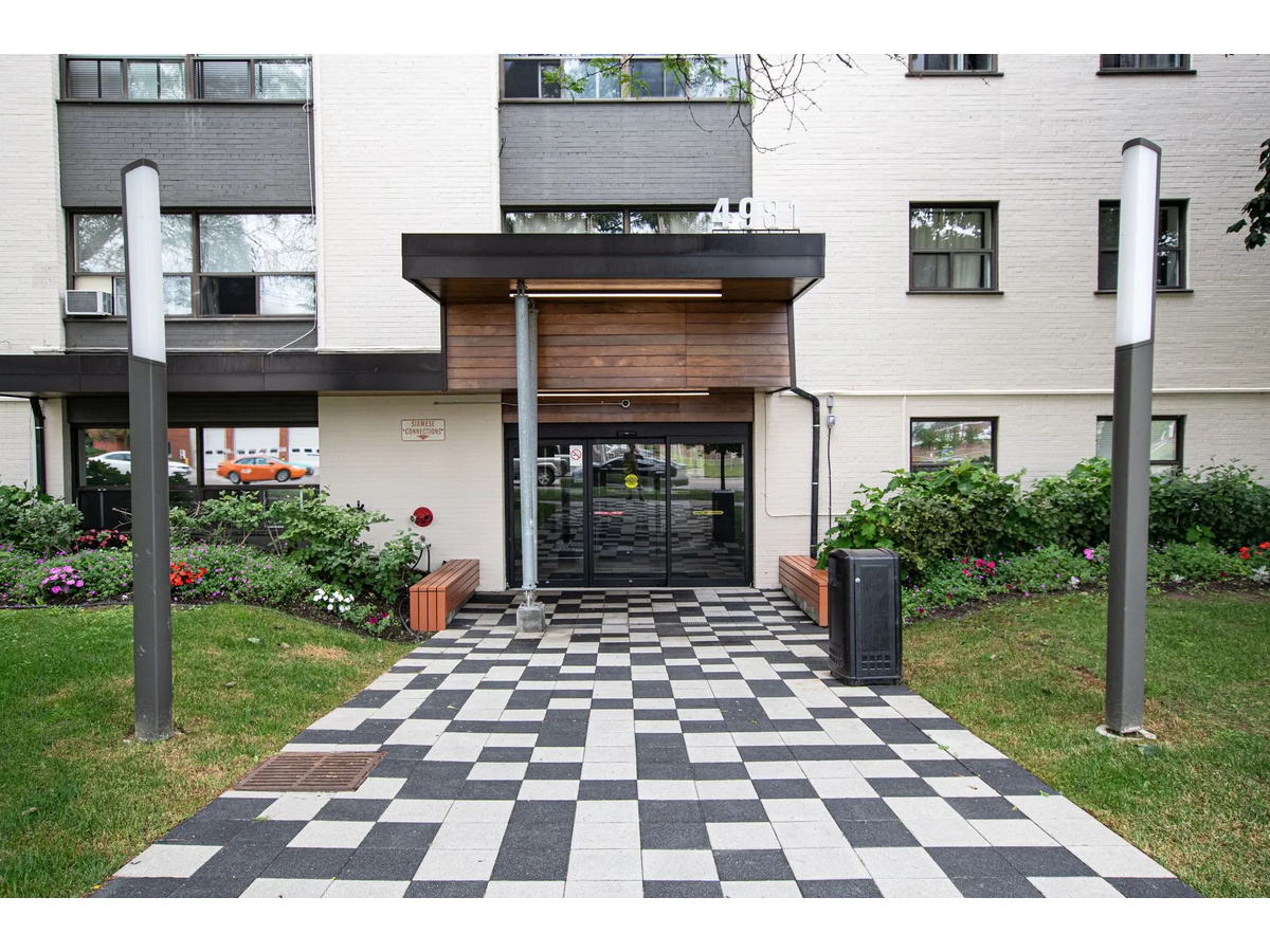 4981 Bathurst Street - Photo 12