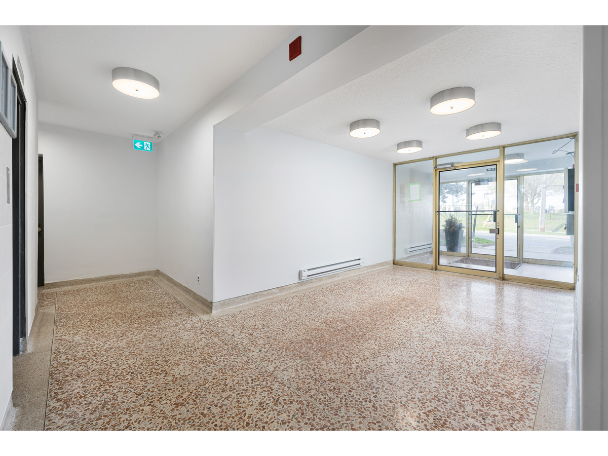 1903 Bayview Avenue - Photo 19