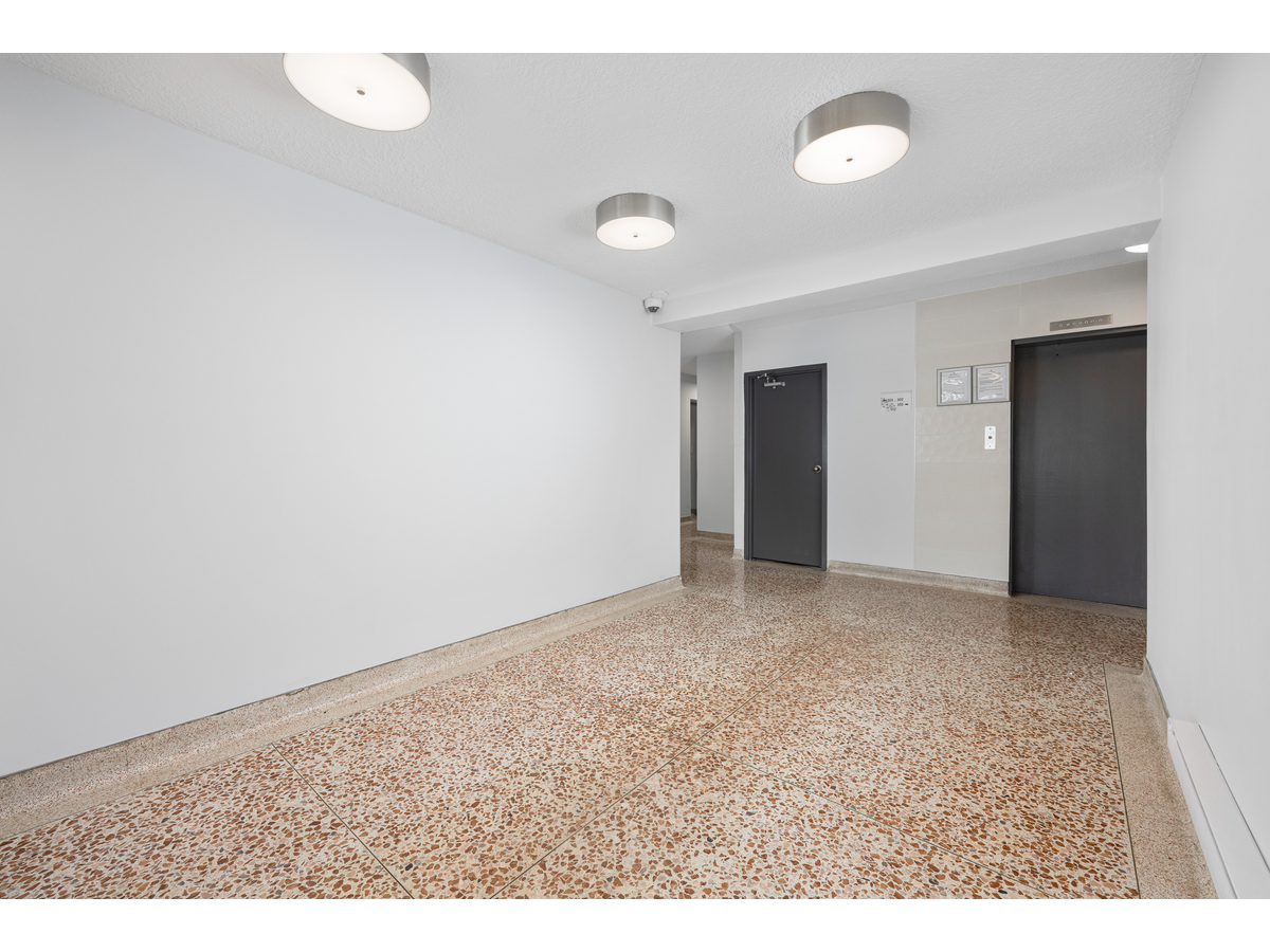 1903 Bayview Avenue - Photo 18