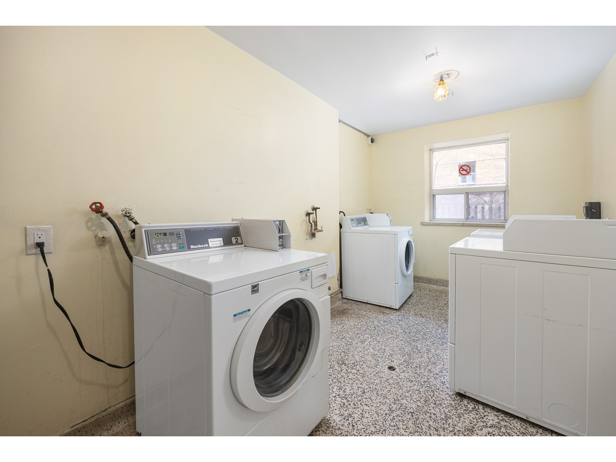 1903 Bayview Avenue - Photo 14