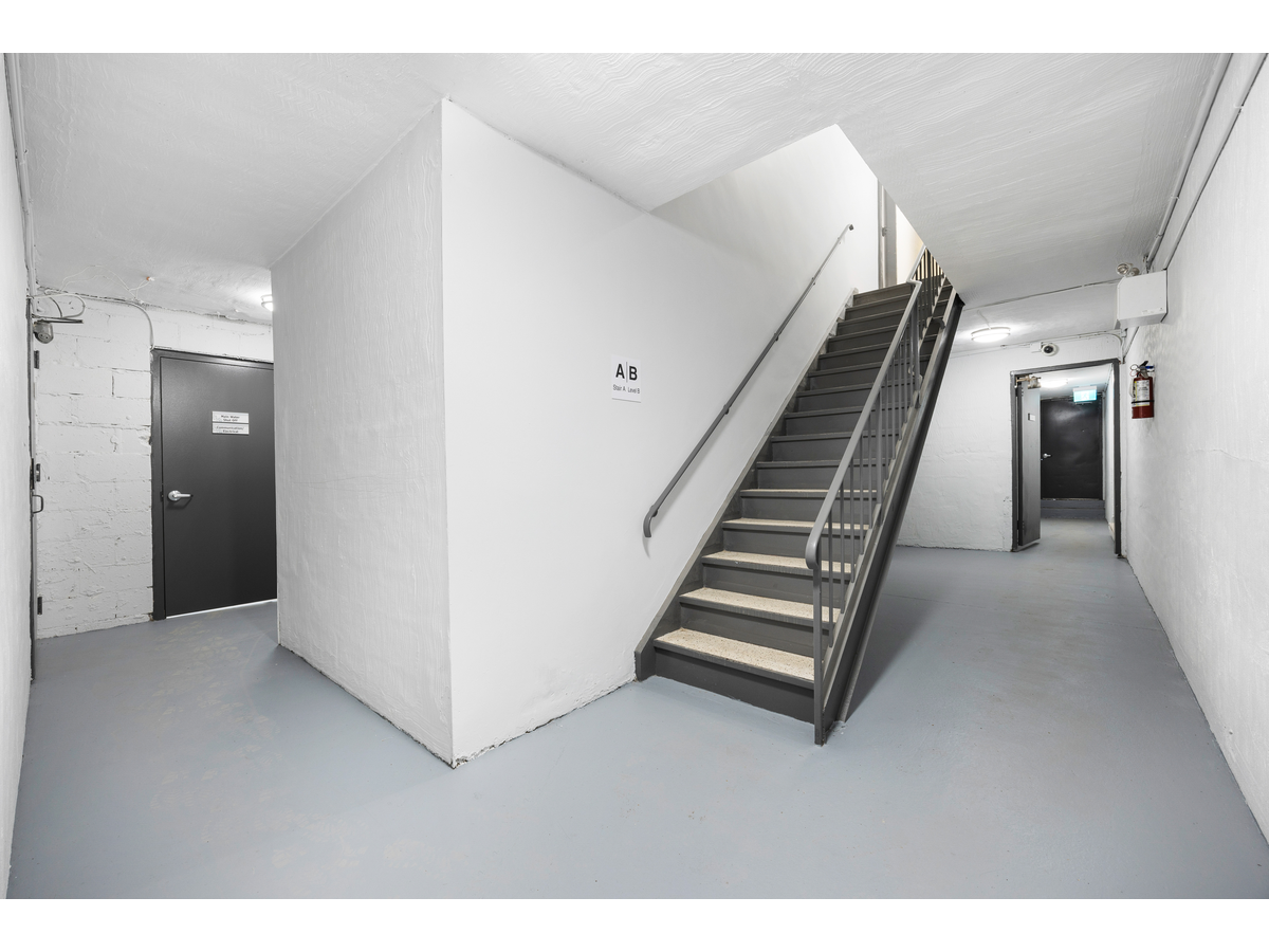 1903 Bayview Avenue - Photo 15