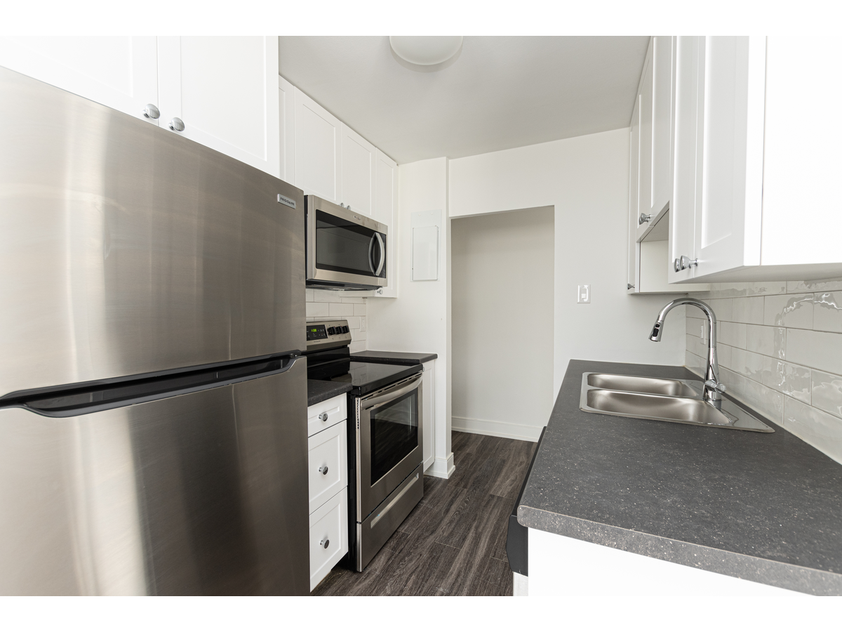135 Connaught Avenue & 543 Mornington Avenue - Photo 3