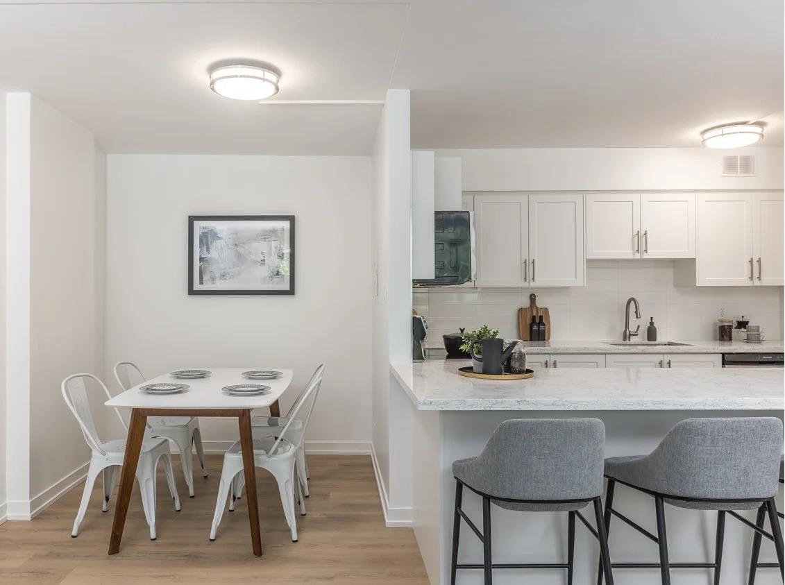 240 Markland Drive - Photo 3