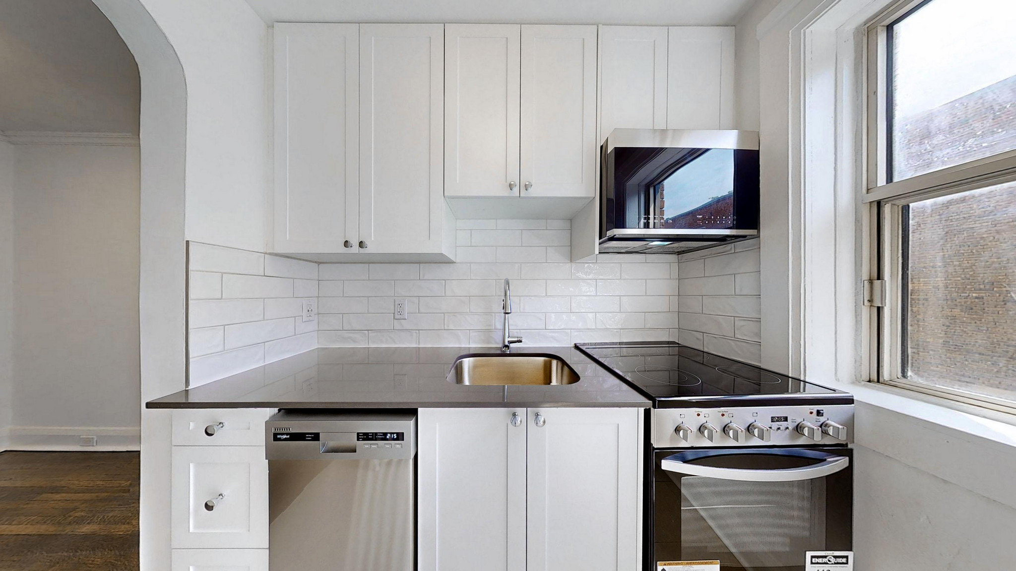 1602 Bathurst Street - Photo 3