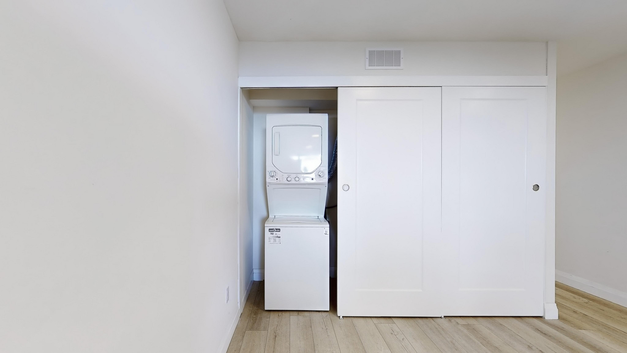 675 Martin Grove Road - Photo 18