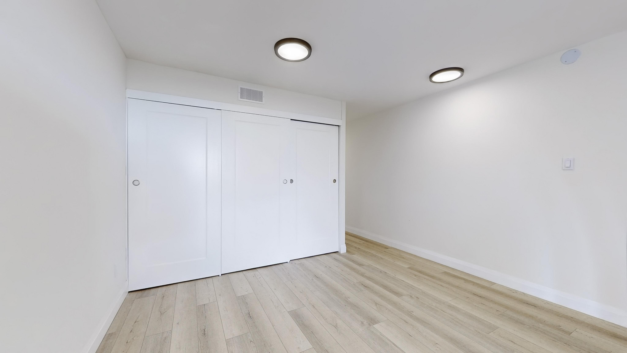 675 Martin Grove Road - Photo 6