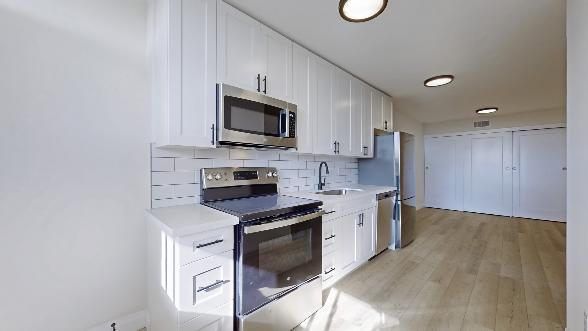 675 Martin Grove Road - Photo 2
