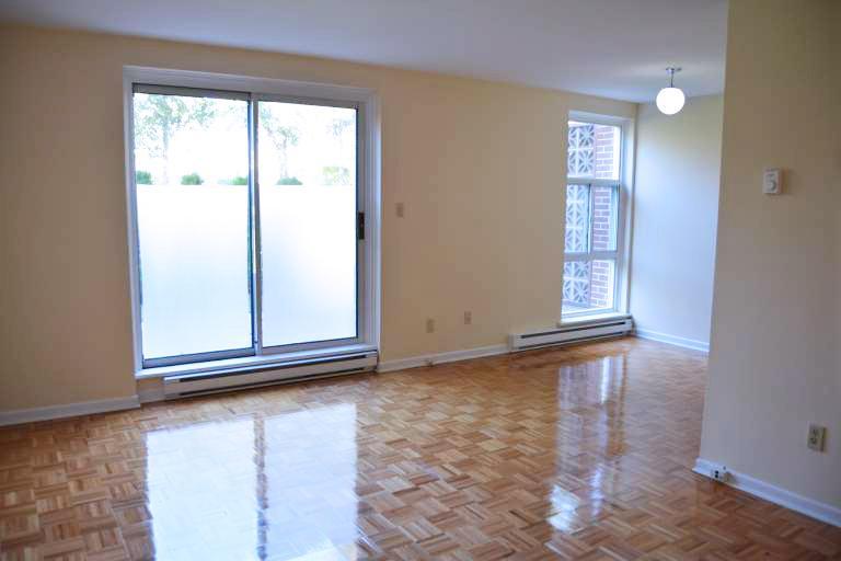 Forestview Townhomes: 2020-2077 Barsuda Drive, 2025 Ambridge Court - Photo 4