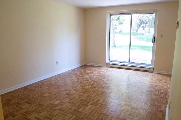 Forestview Townhomes: 2020-2077 Barsuda Drive, 2025 Ambridge Court - Photo 6