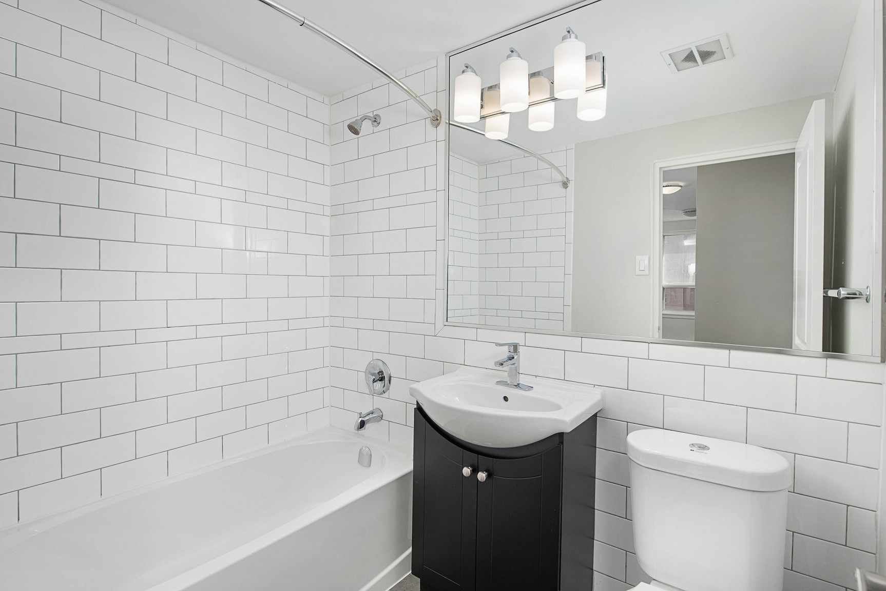 66 Spadina Road - Photo 7