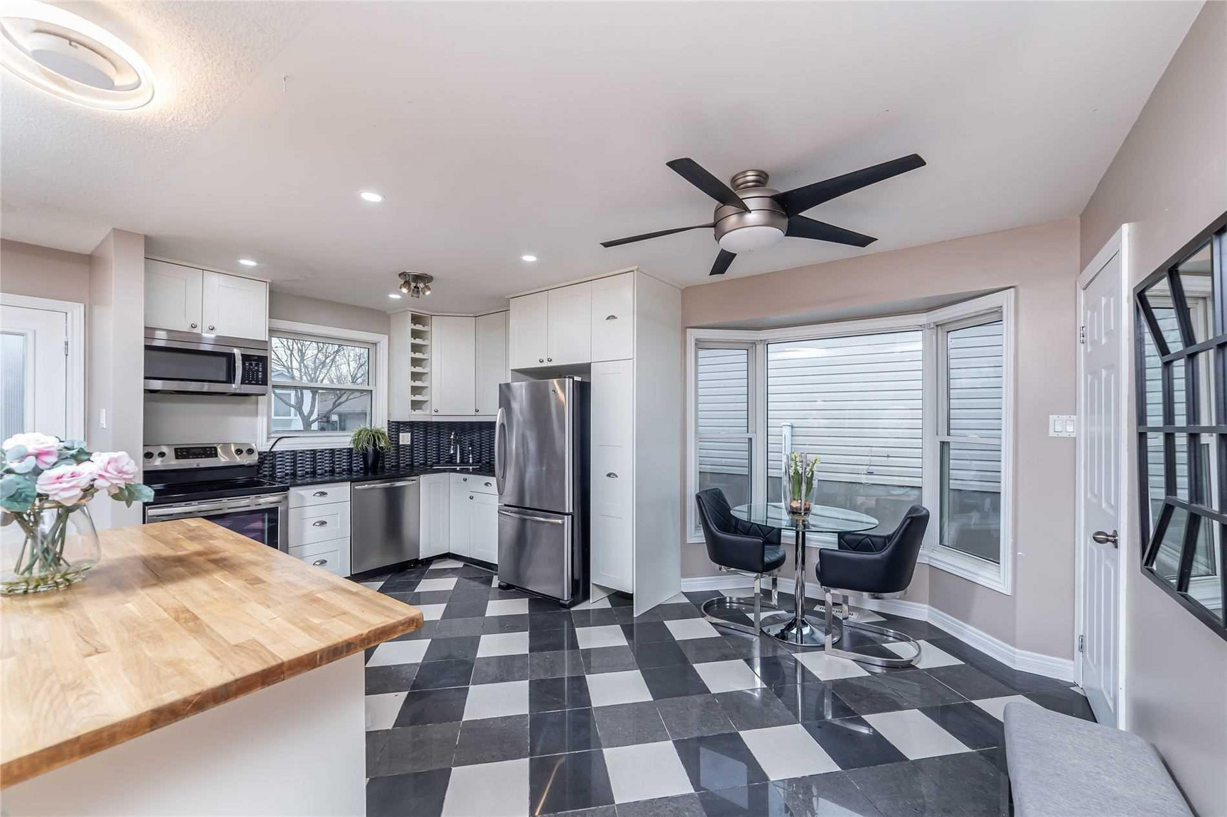 23 Speight Crescent - Photo 8