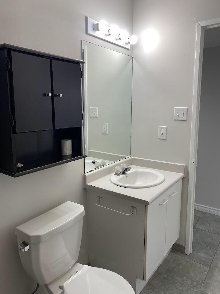 308-30 Chapman Court - Photo 34