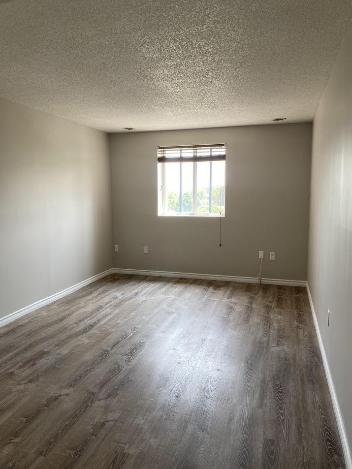 308-30 Chapman Court - Photo 28