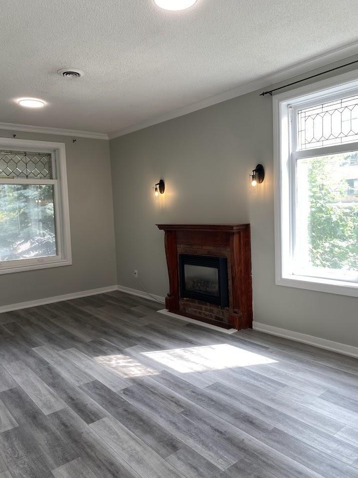Main 203 Elmwood Avenue East - Photo 12