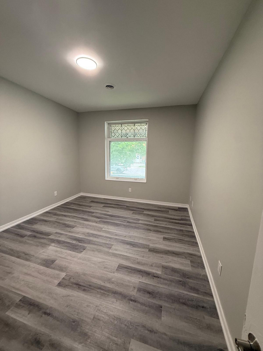 Main 203 Elmwood Avenue East - Photo 22