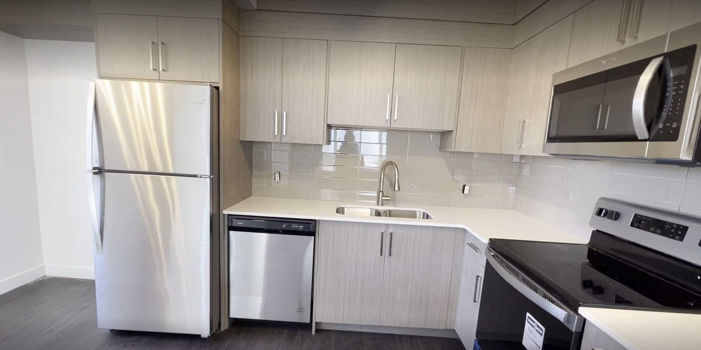 Shelbourne Apartments on 17 Ave in Calgary  - Photo 37