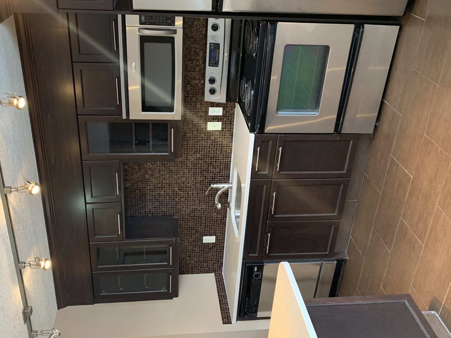 Mission Apartments  - Photo 17