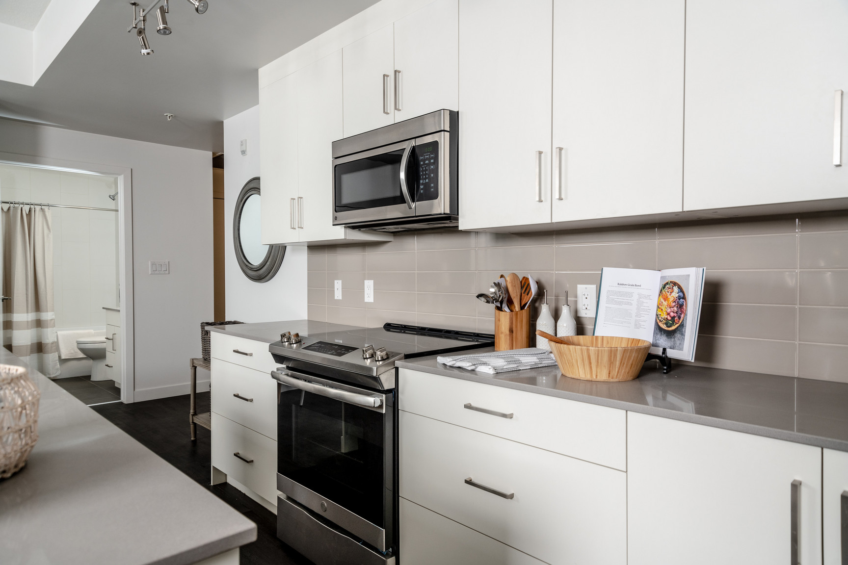 CAPITAL Apartments in Downtown Edmonton  - Photo 250