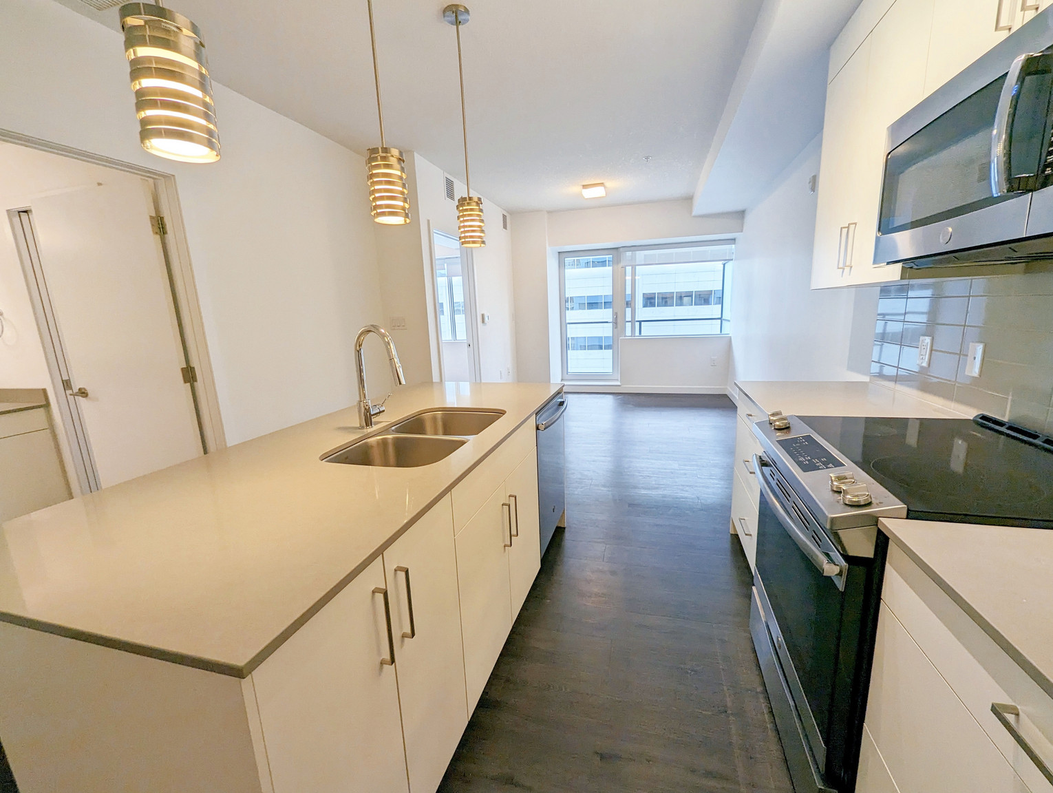 CAPITAL Apartments in Downtown Edmonton  - Photo 61