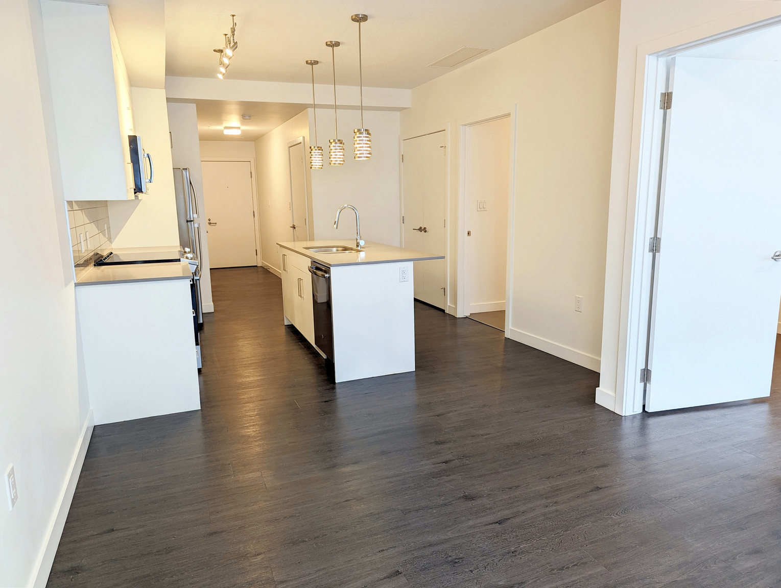 CAPITAL Apartments in Downtown Edmonton  - Photo 59