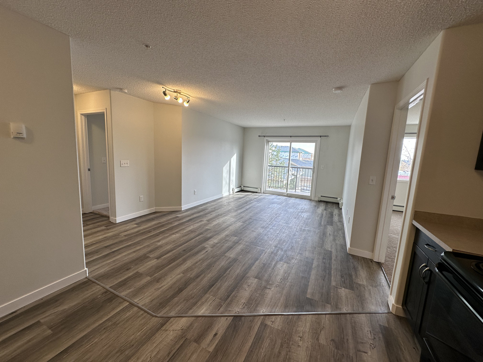 Lake Ridge Apartments - Photo 14