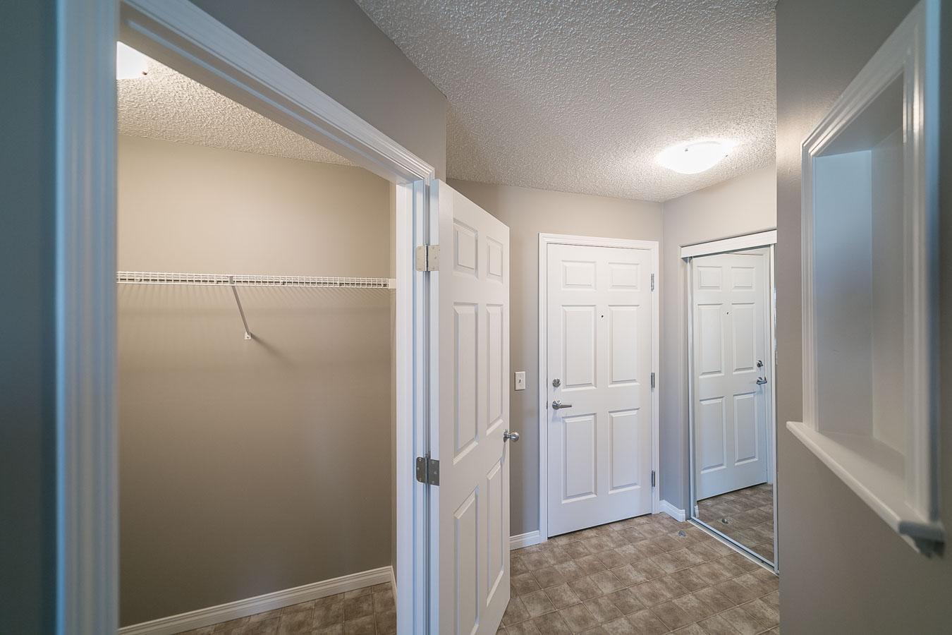 Lake Ridge Apartments - Photo 20