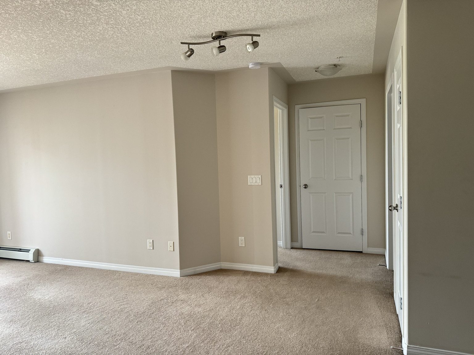 River Gate | Apartments in West Edmonton  - Photo 60