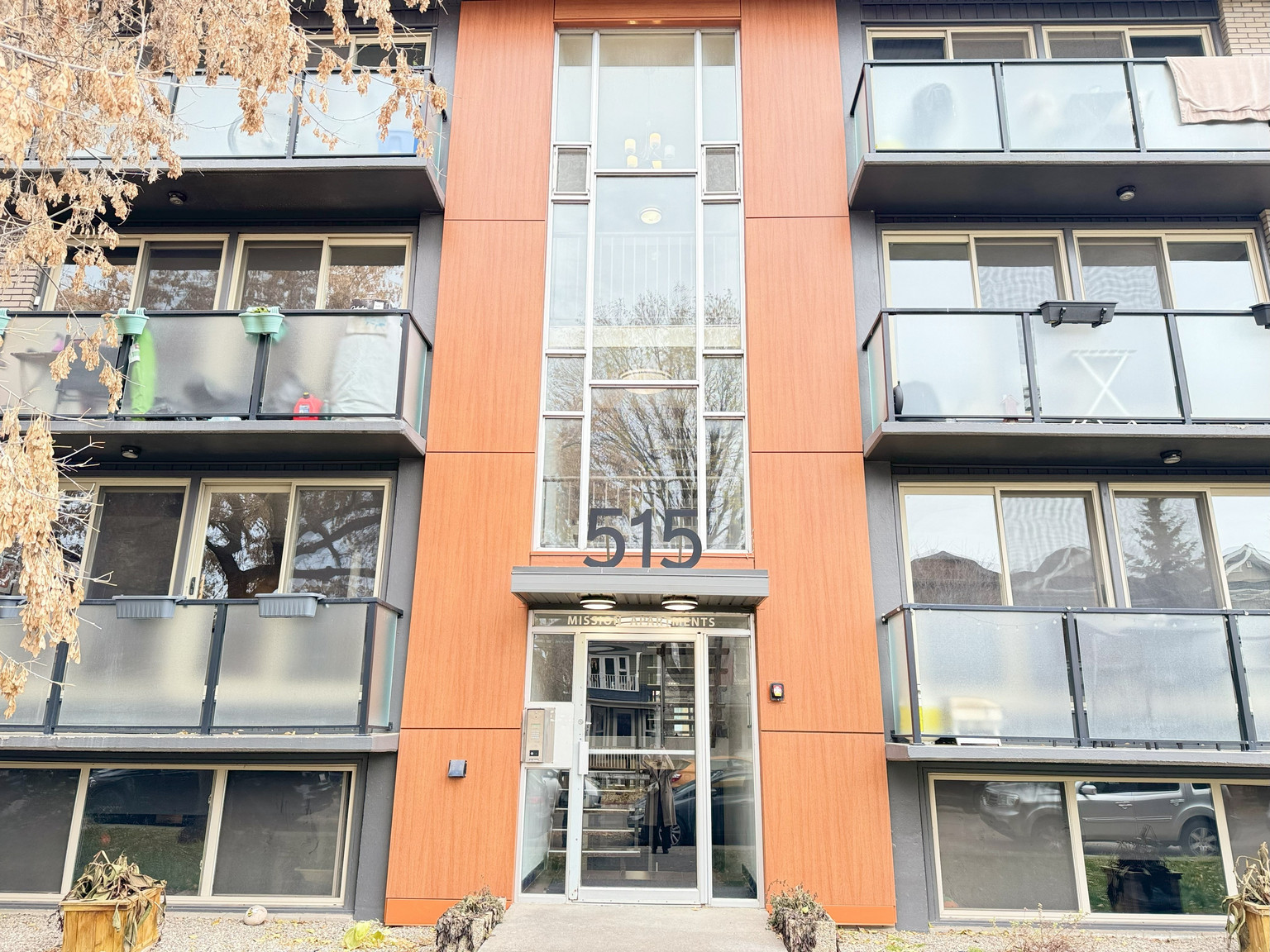 Mission Apartments  - Photo 2