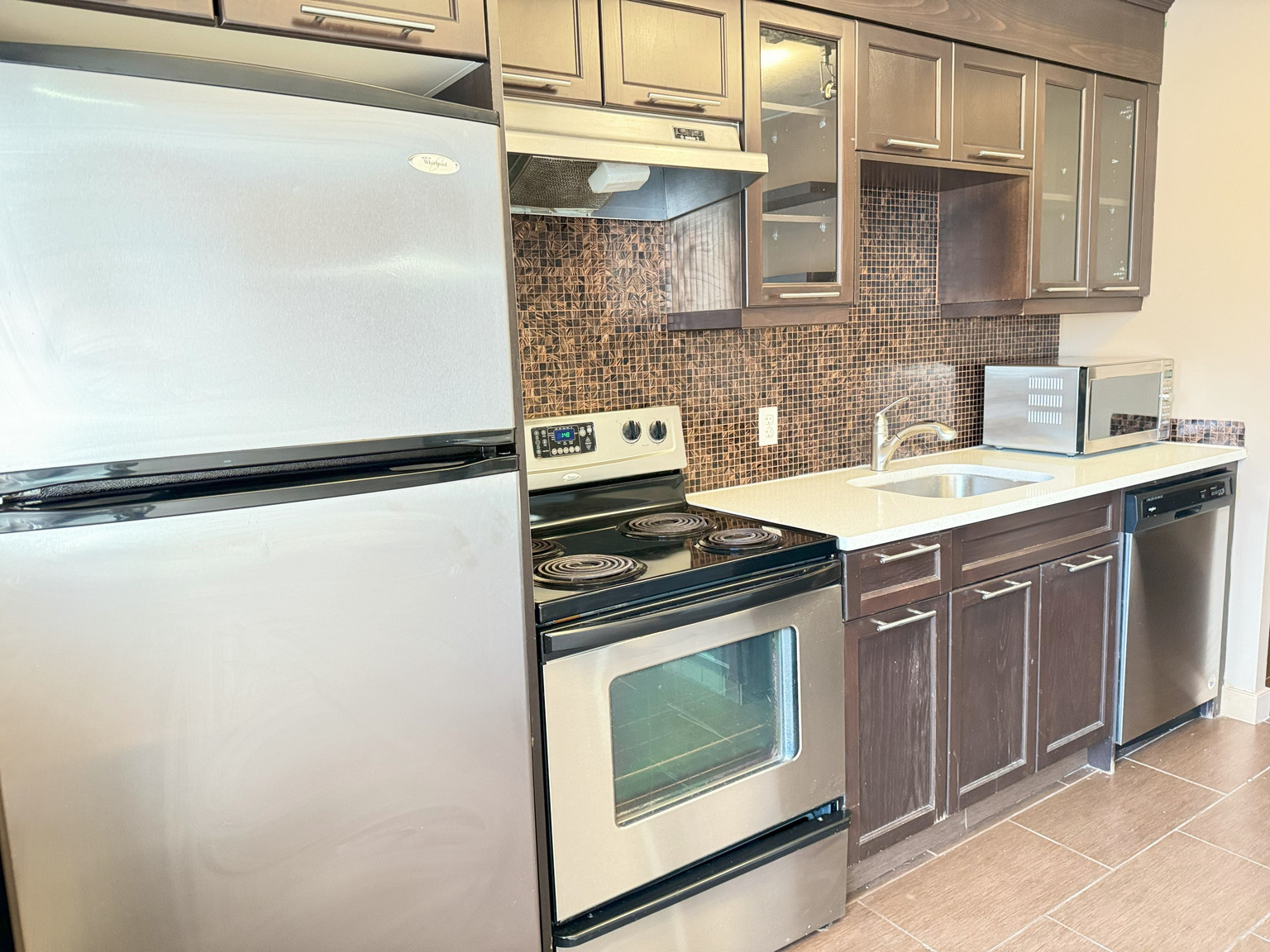 Mission Apartments  - Photo 4