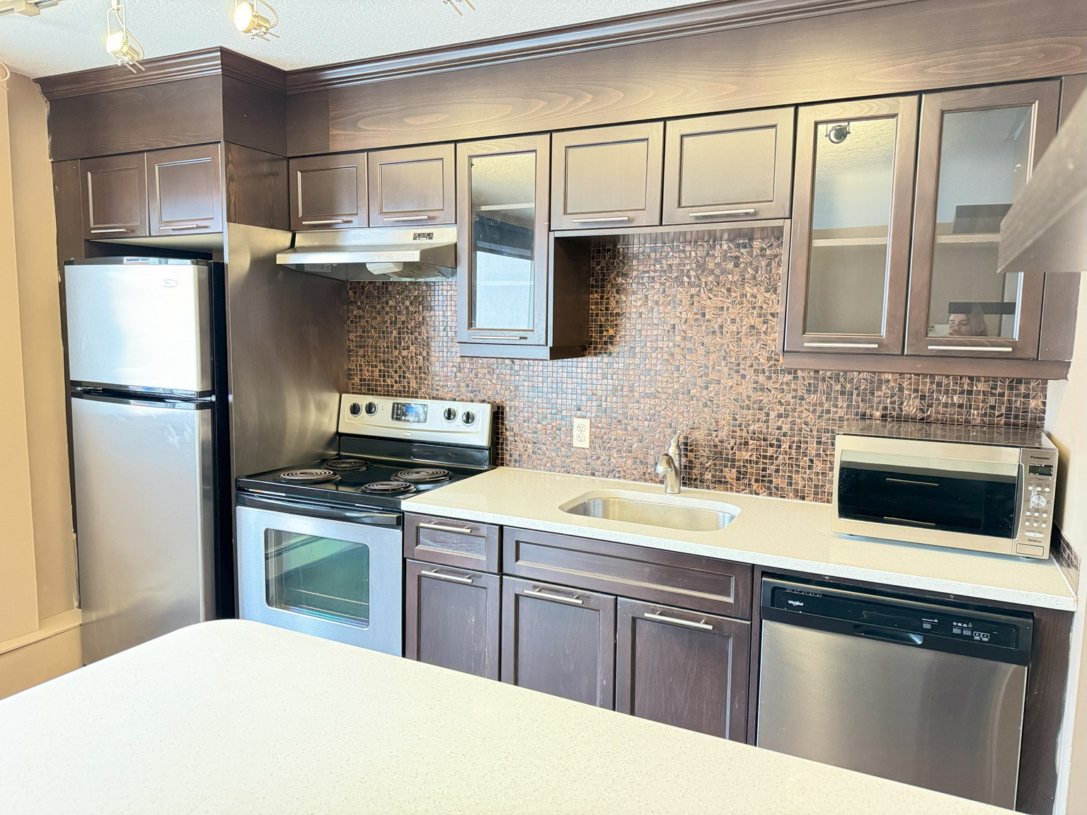 Mission Apartments  - Photo 3