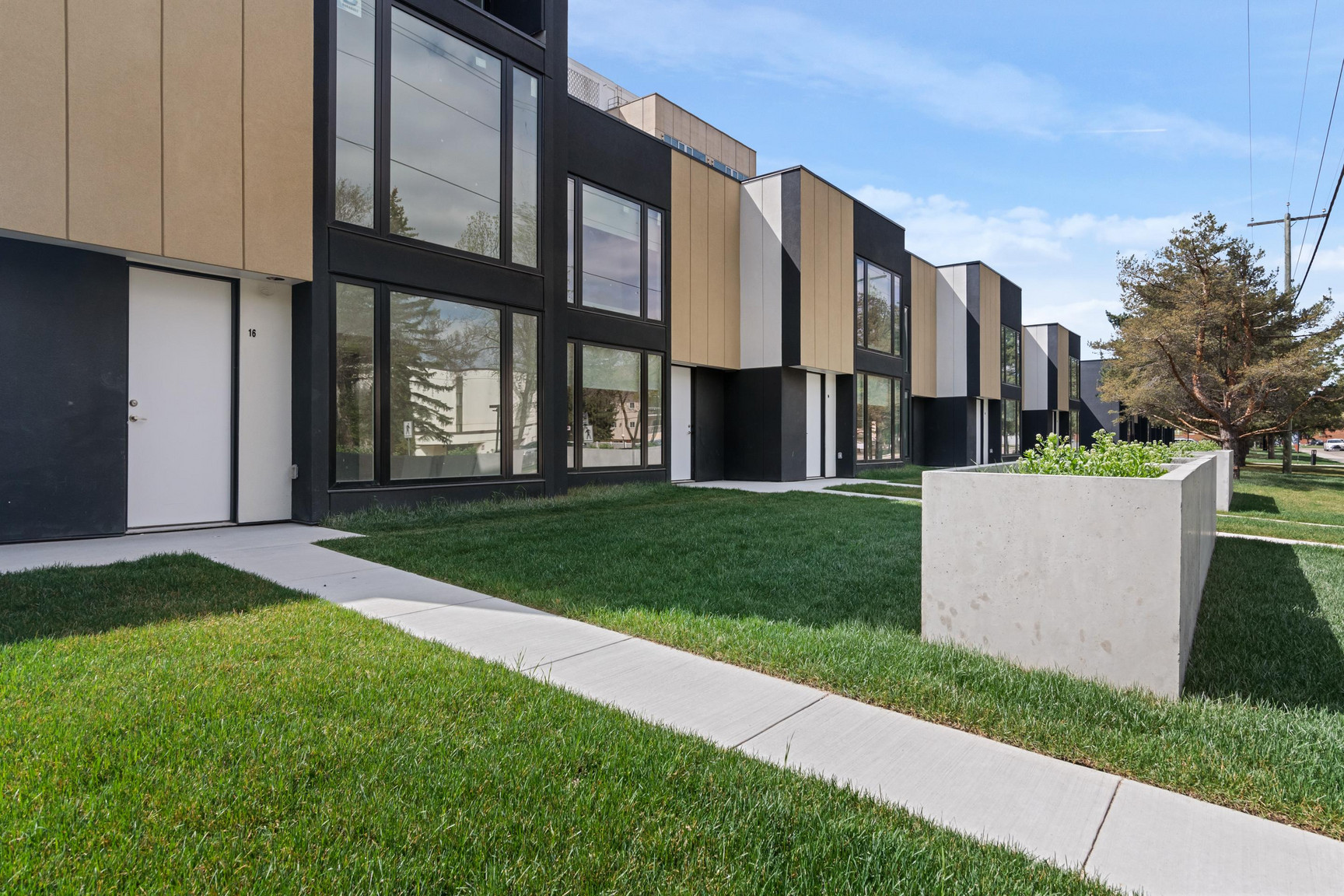 Inglewood Lofts - Photo 2