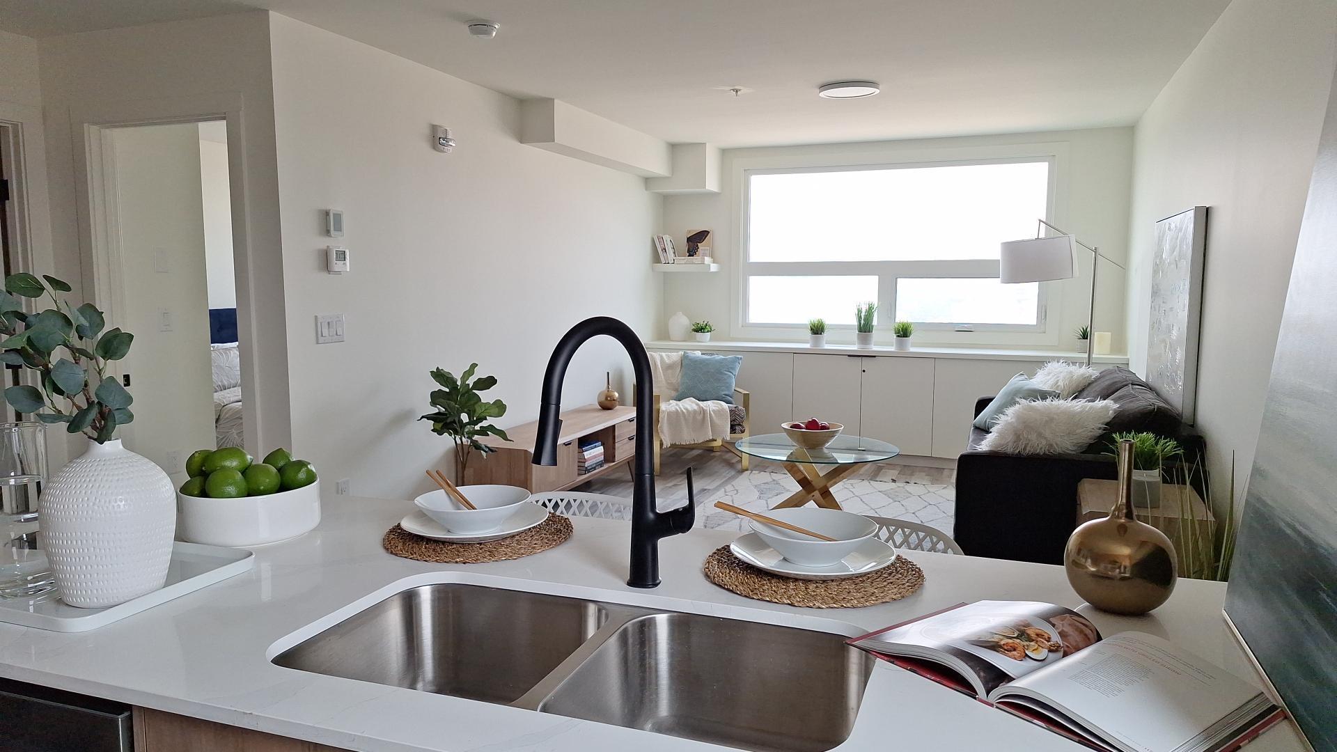 Rent 1800 Apartments in Mission Calgary.  - Photo 8