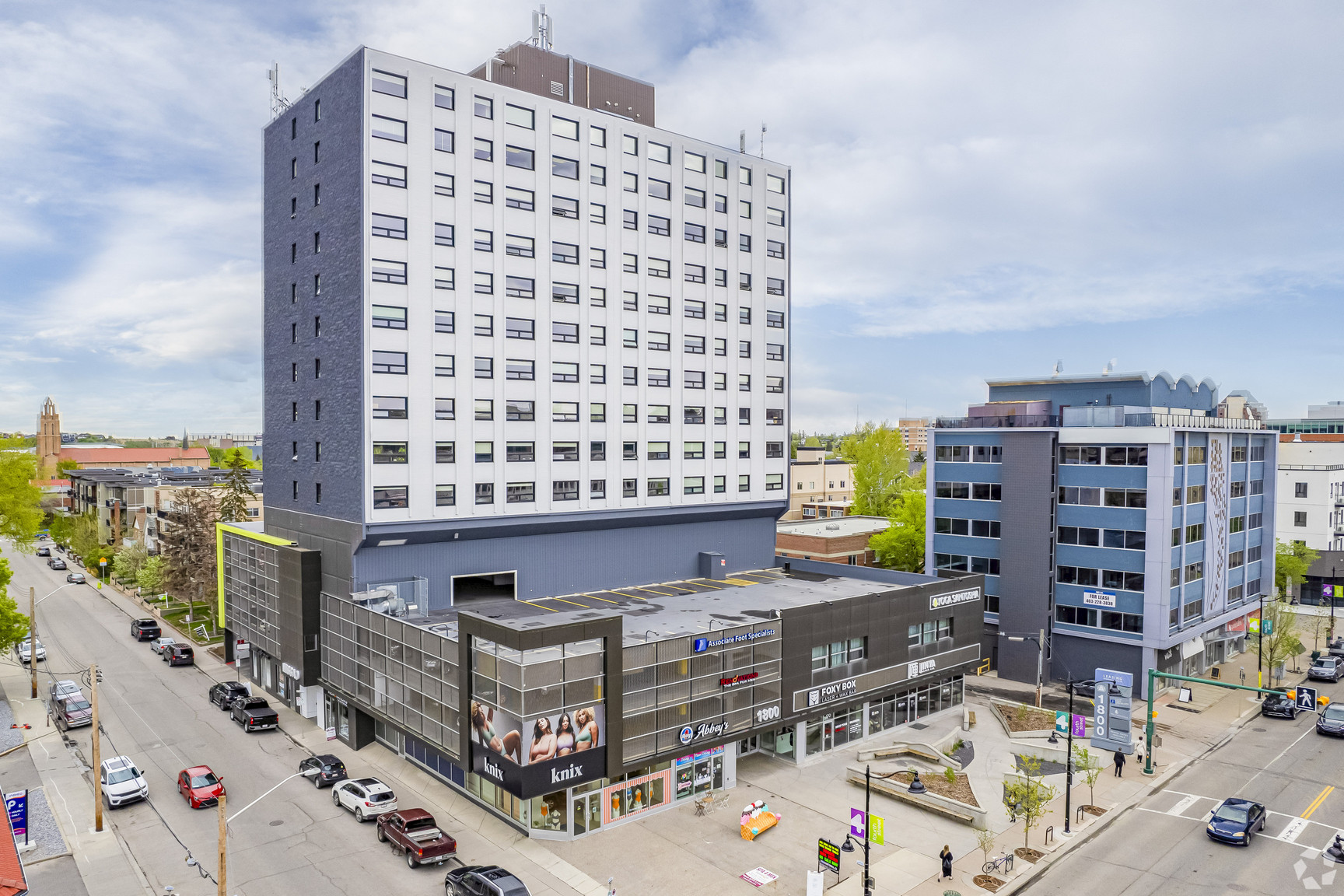 Rent 1800 Apartments in Mission Calgary.  - Photo 41