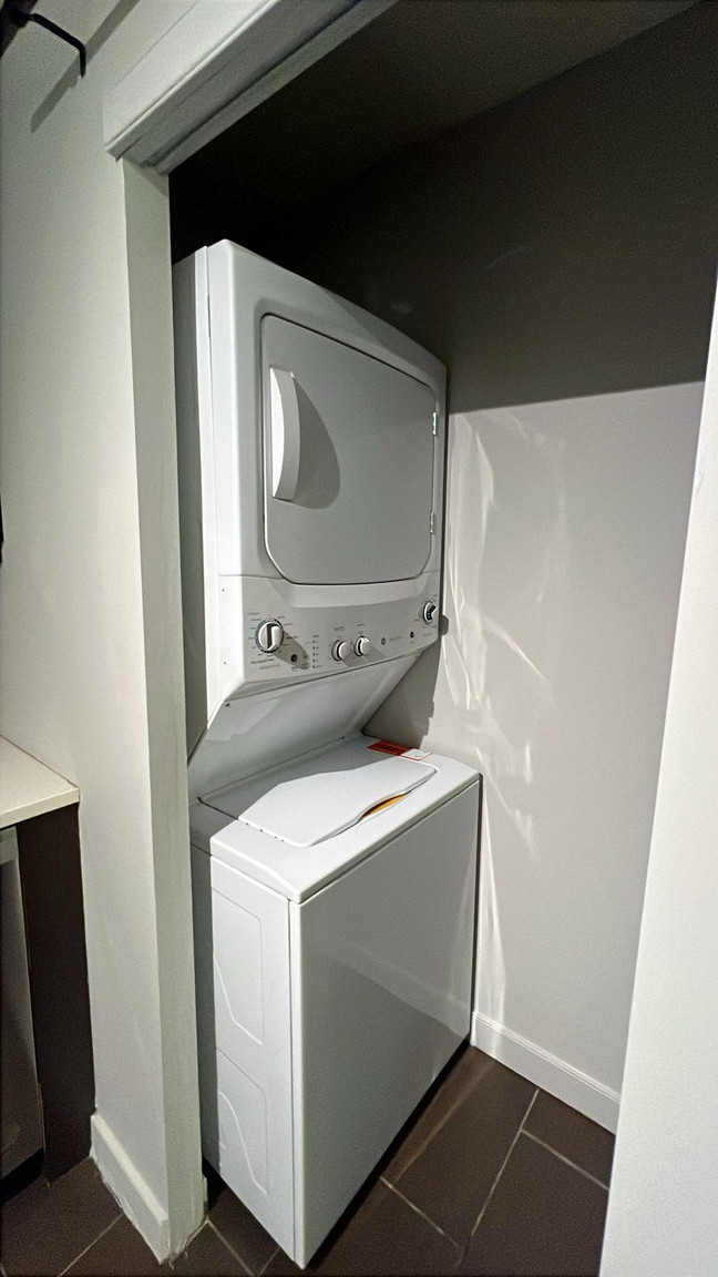 Mission Apartments  - Photo 42