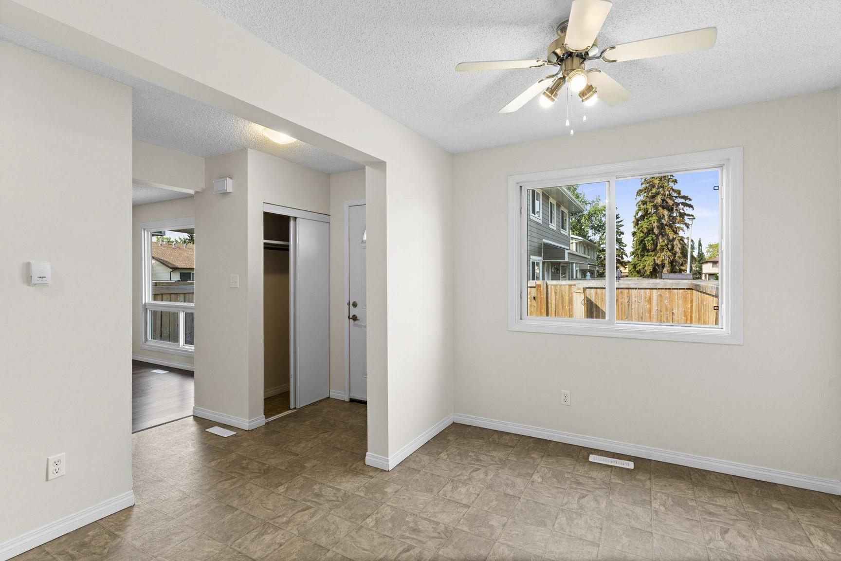 Lymburn Lane 3 Bed Townhomes | Water and Gas are not included | No Dog Allowed | Parking Included - Photo 6