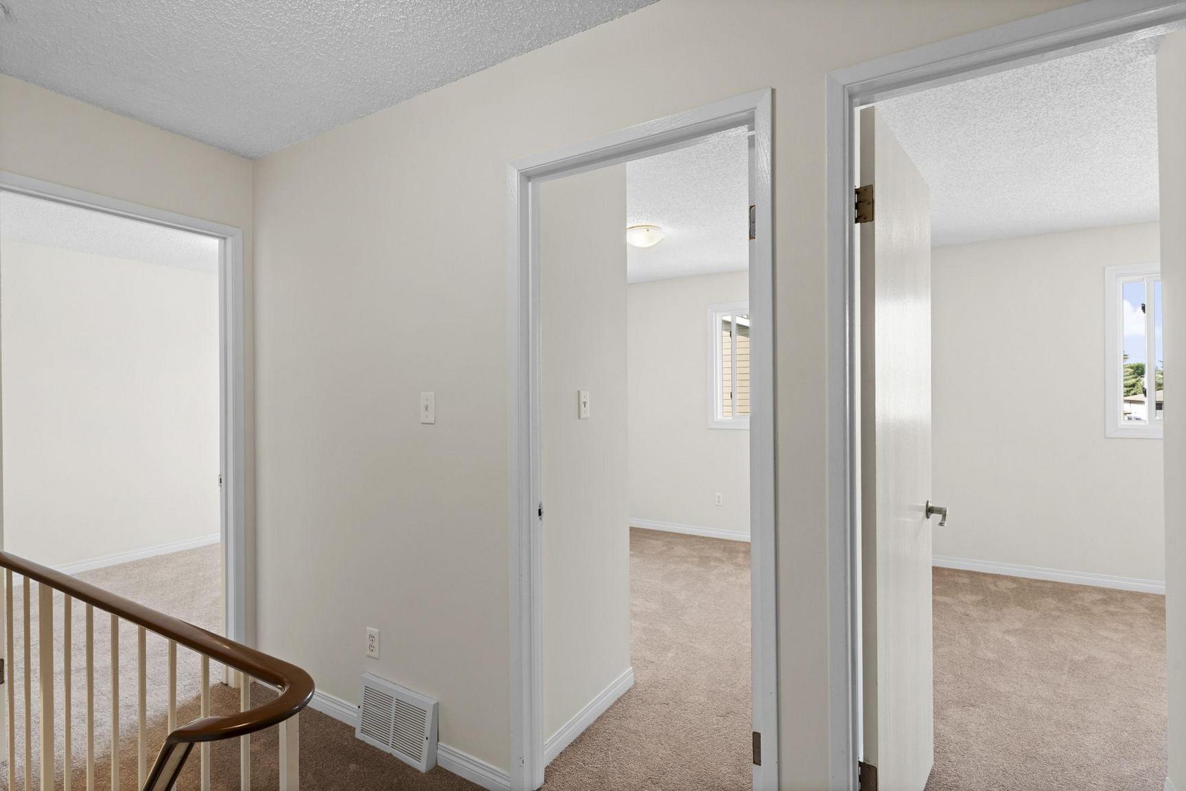 Lymburn Lane 3 Bed Townhomes | Water and Gas are not included | No Dog Allowed | Parking Included - Photo 48