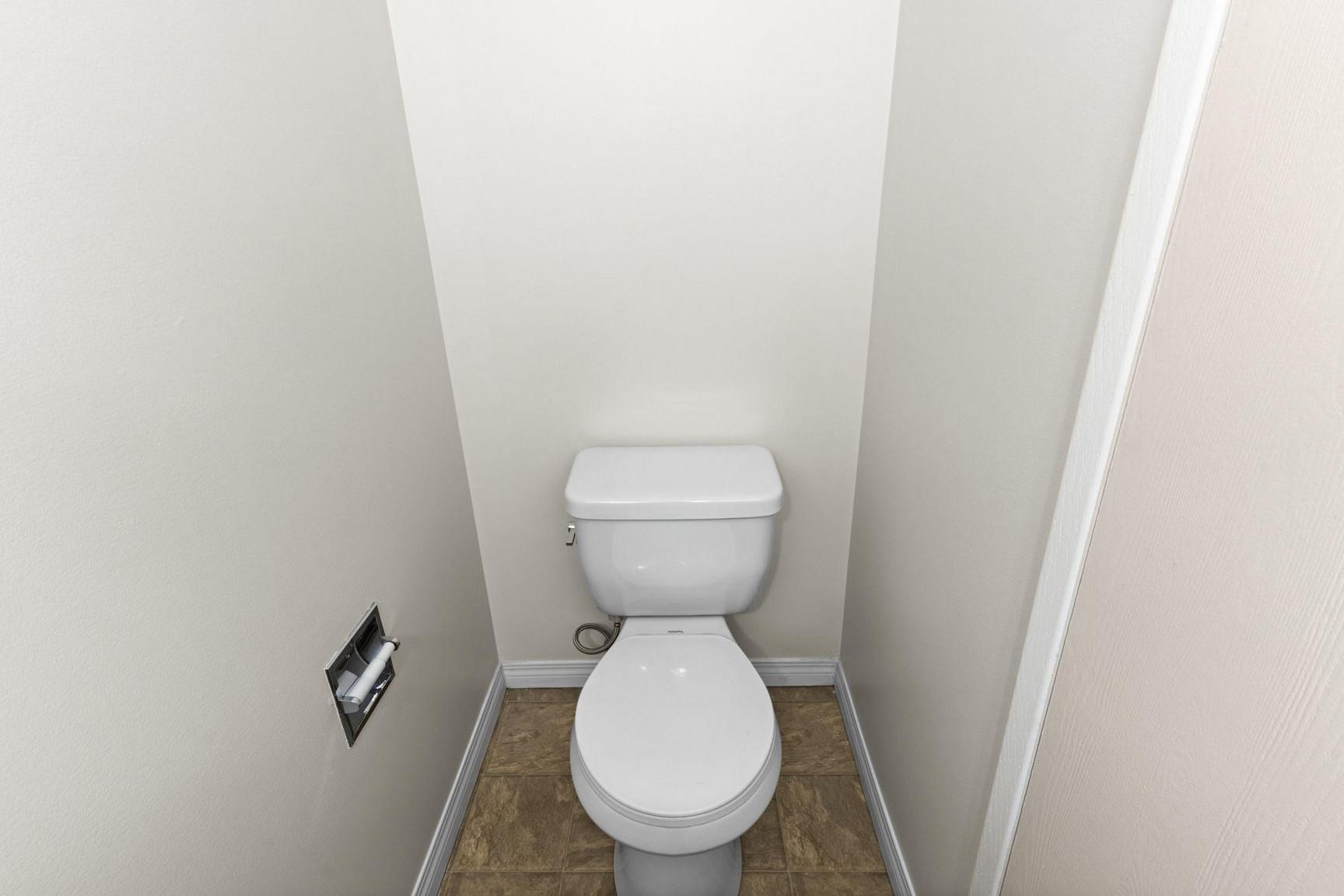 Lymburn Lane 3 Bed Townhomes | Water and Gas are not included | No Dog Allowed | Parking Included - Photo 75
