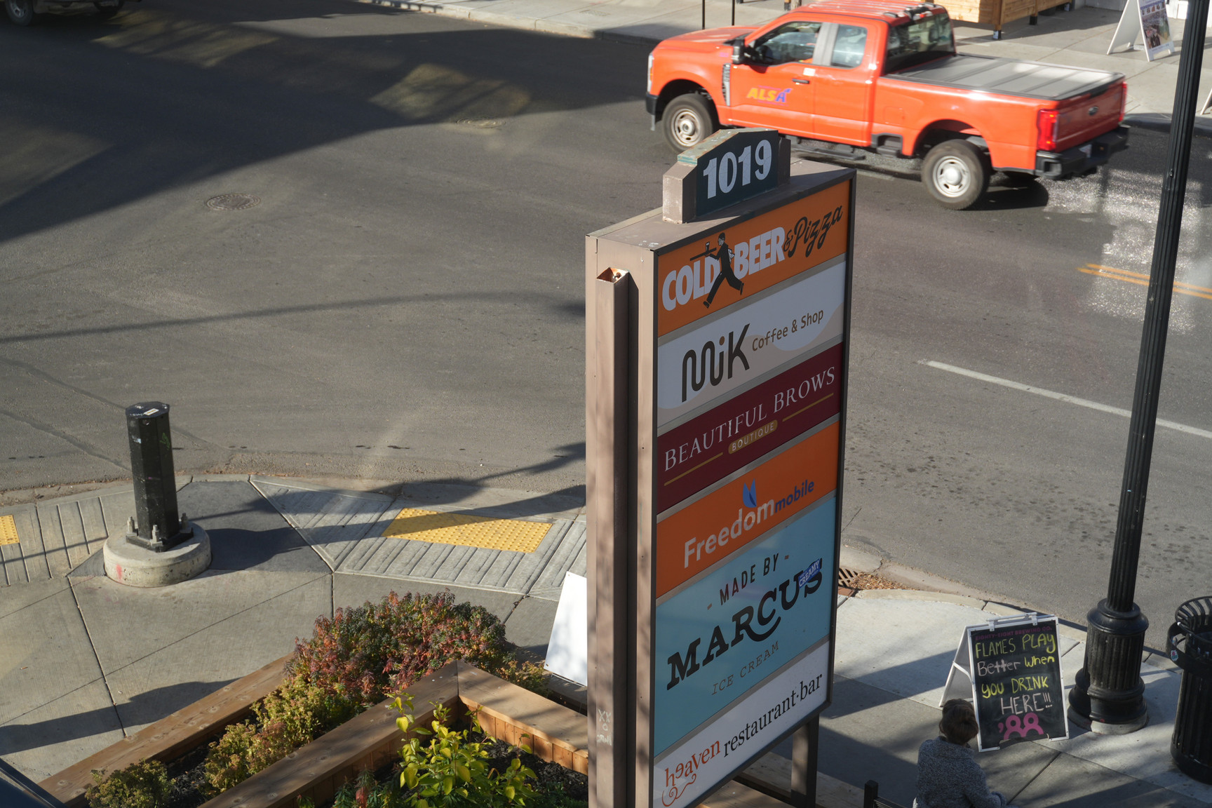 Shelbourne Apartments on 17 Ave in Calgary  - Photo 81