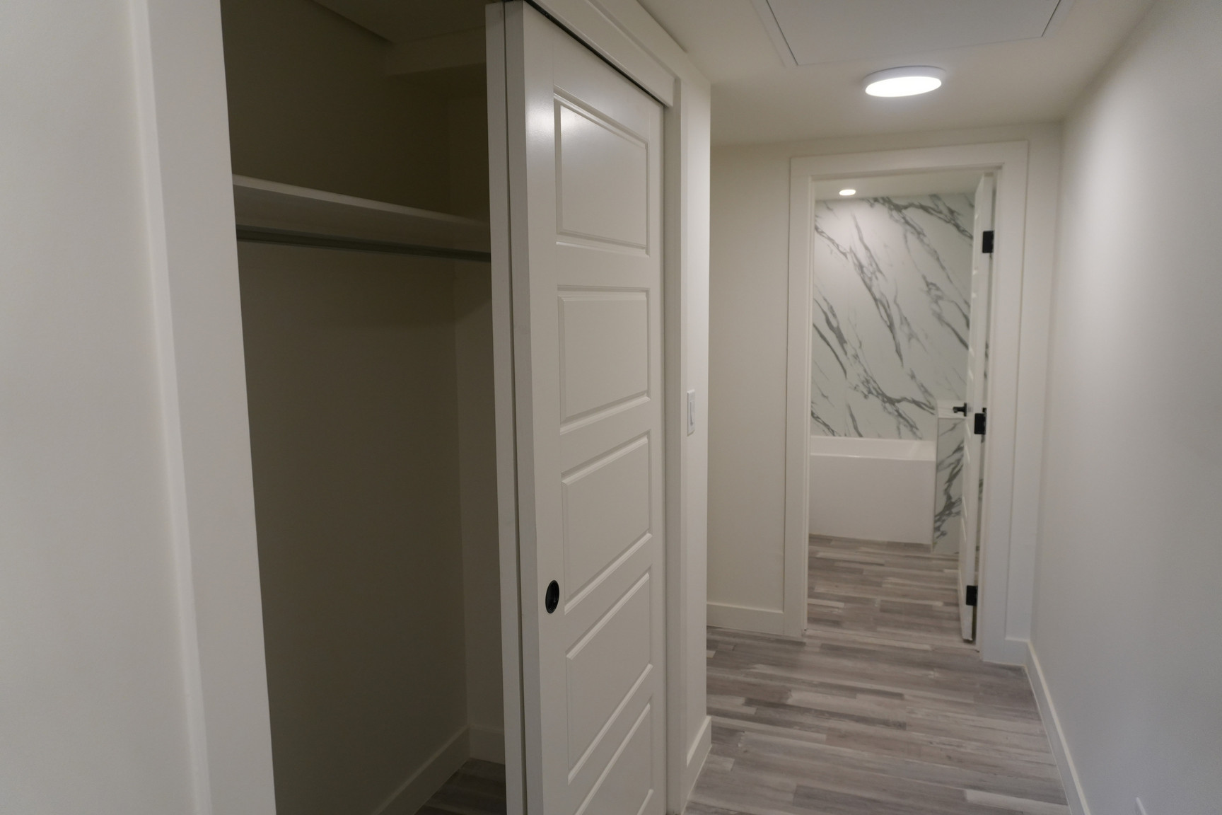 Shelbourne Apartments on 17 Ave in Calgary  - Photo 89