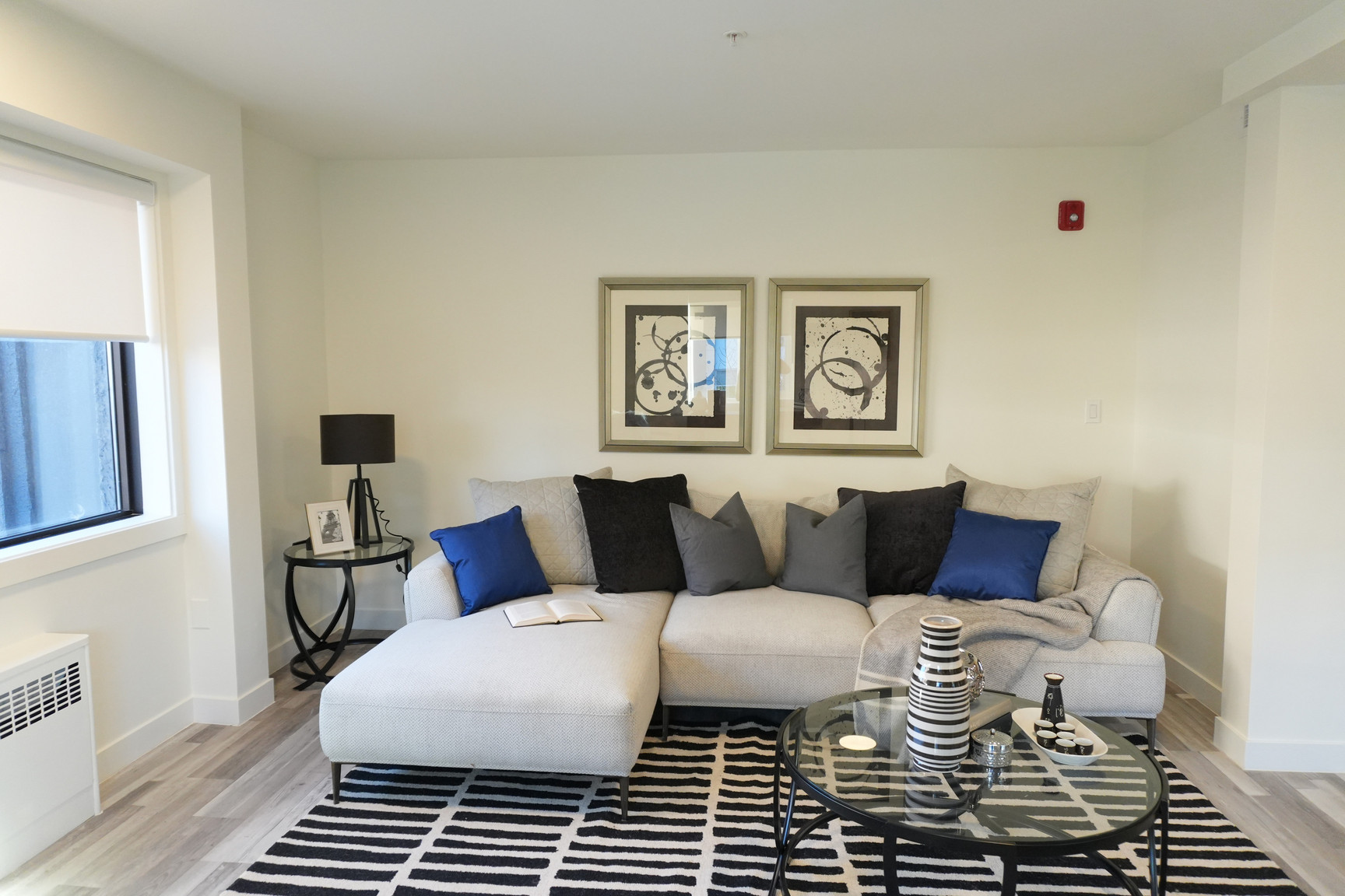 Shelbourne Apartments on 17 Ave in Calgary  - Photo 5