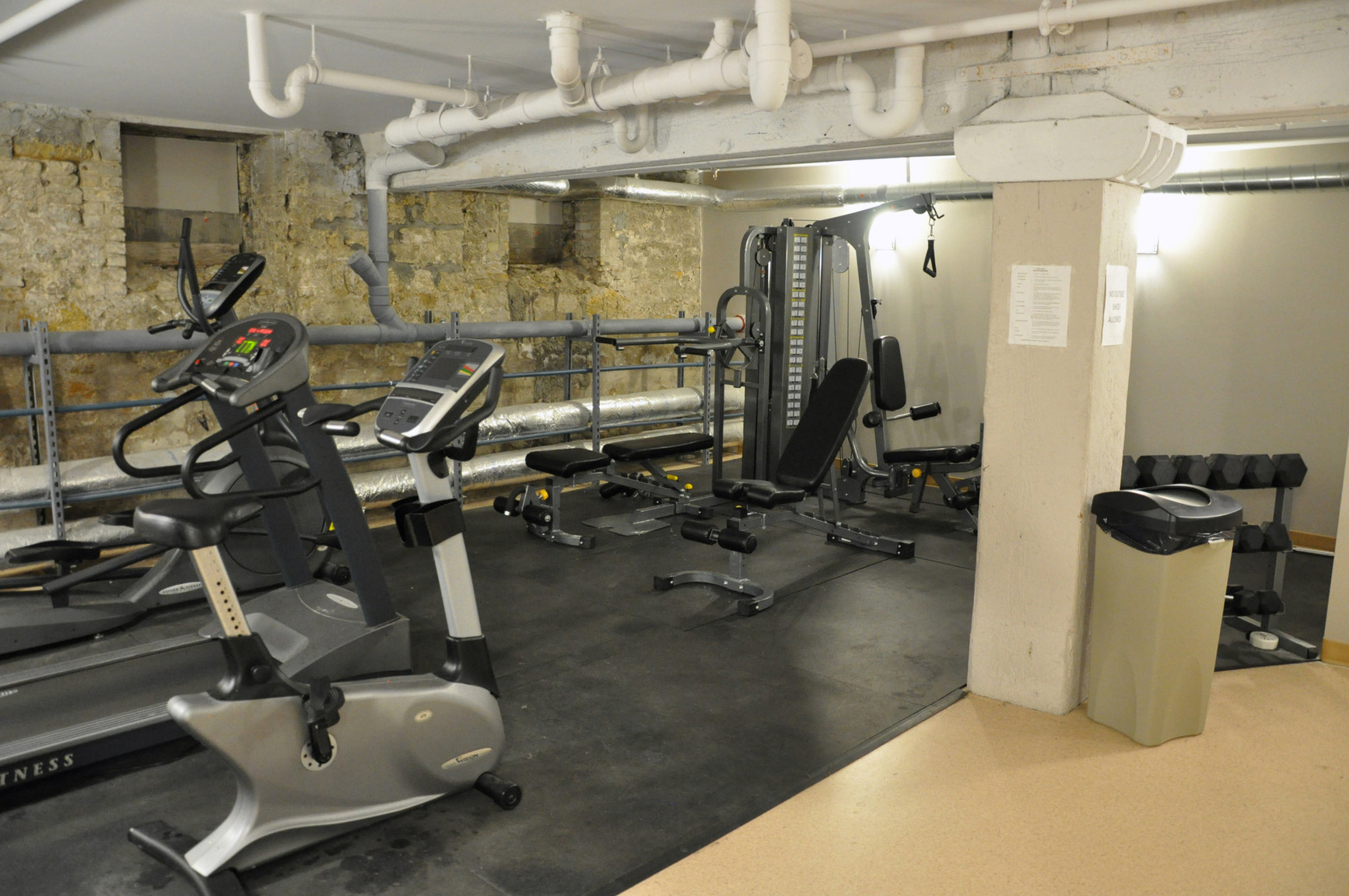 The Penthouse - Photo 14
