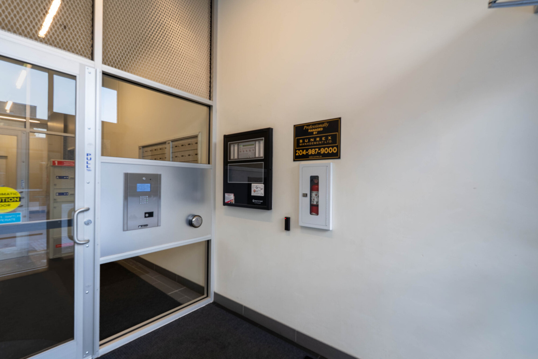 98 Market - Photo 4