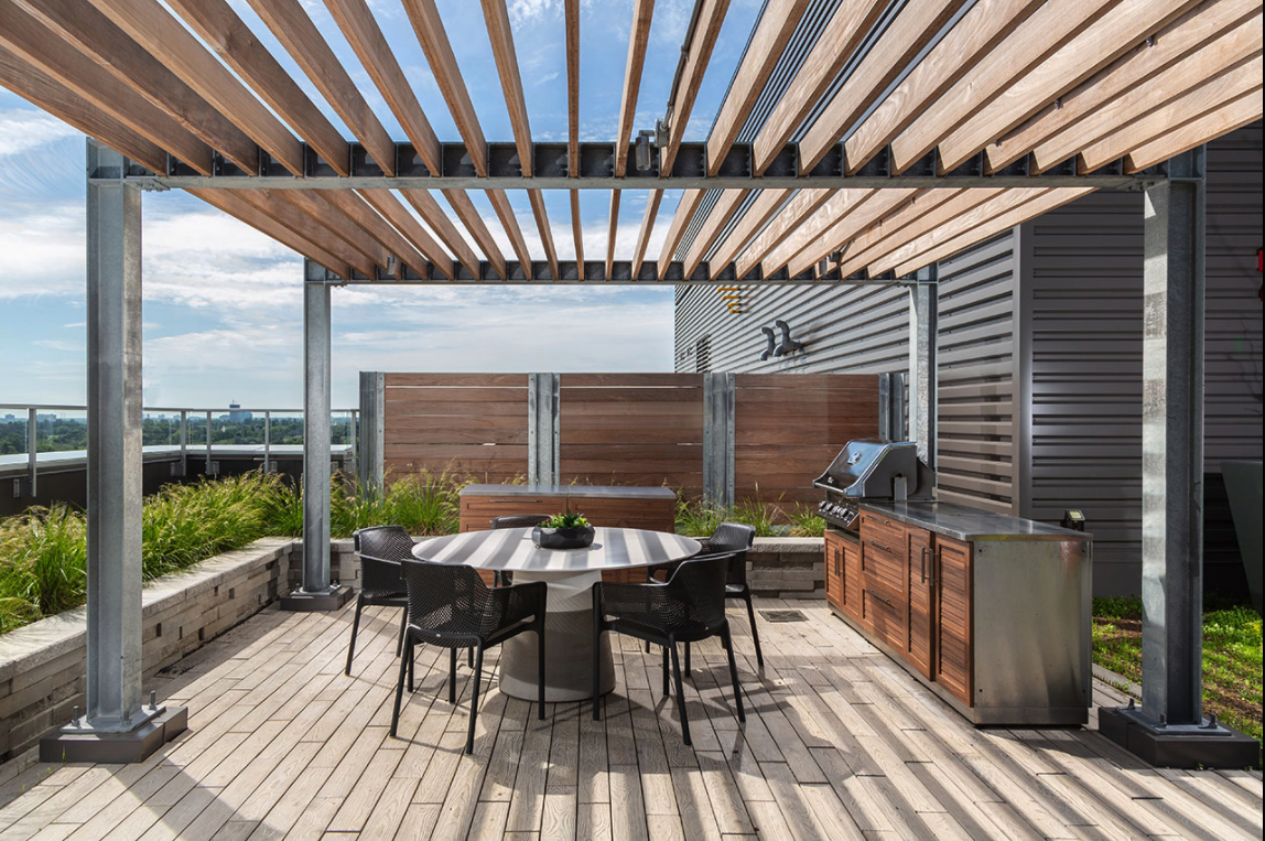 1140 Wellington  - Photo 18