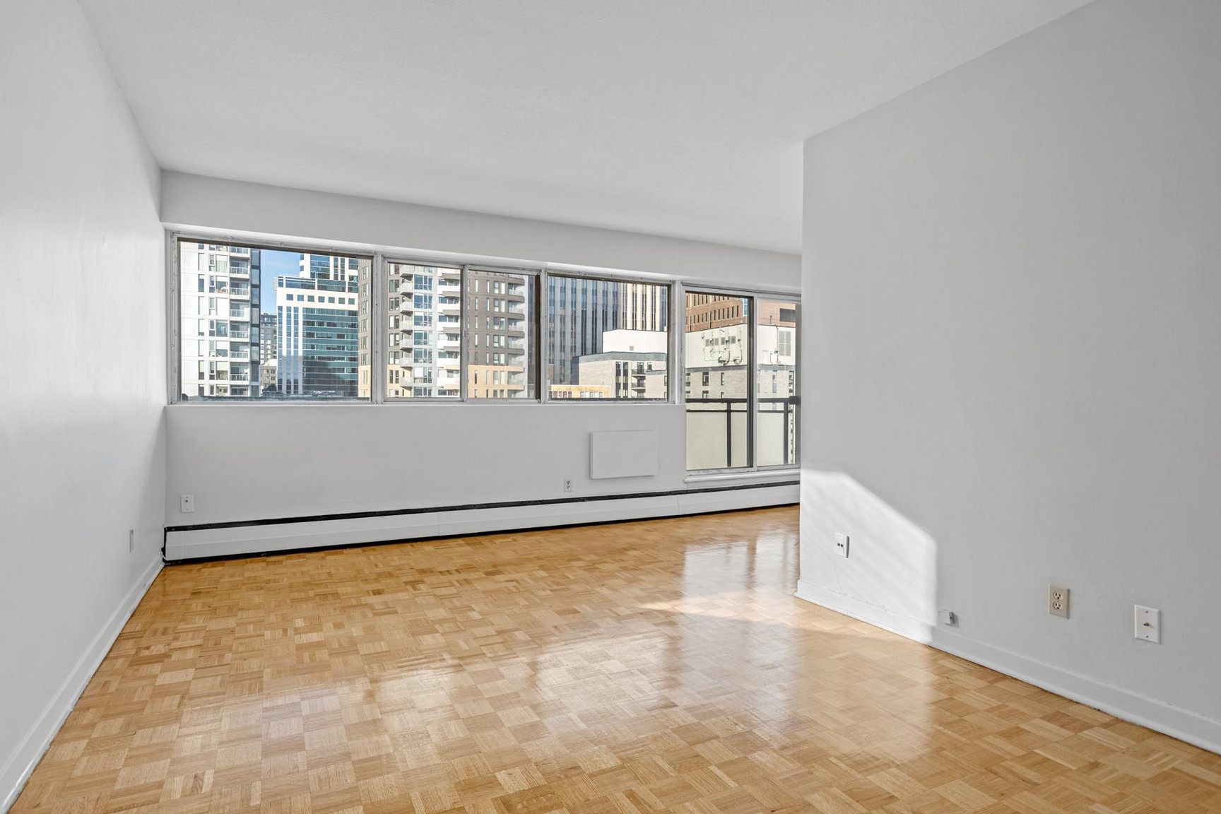 Regency Towers - Photo 61